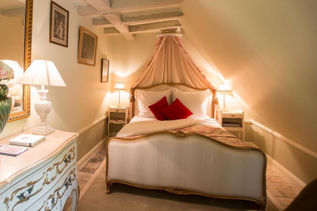 Le Manoir De Maucartier Bed & Breakfast Monnaie Eksteriør bilde
