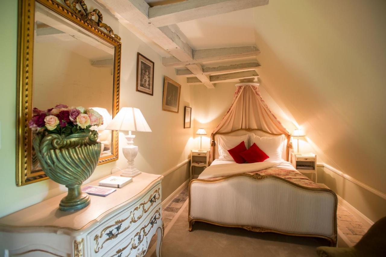 Le Manoir De Maucartier Bed & Breakfast Monnaie Eksteriør bilde