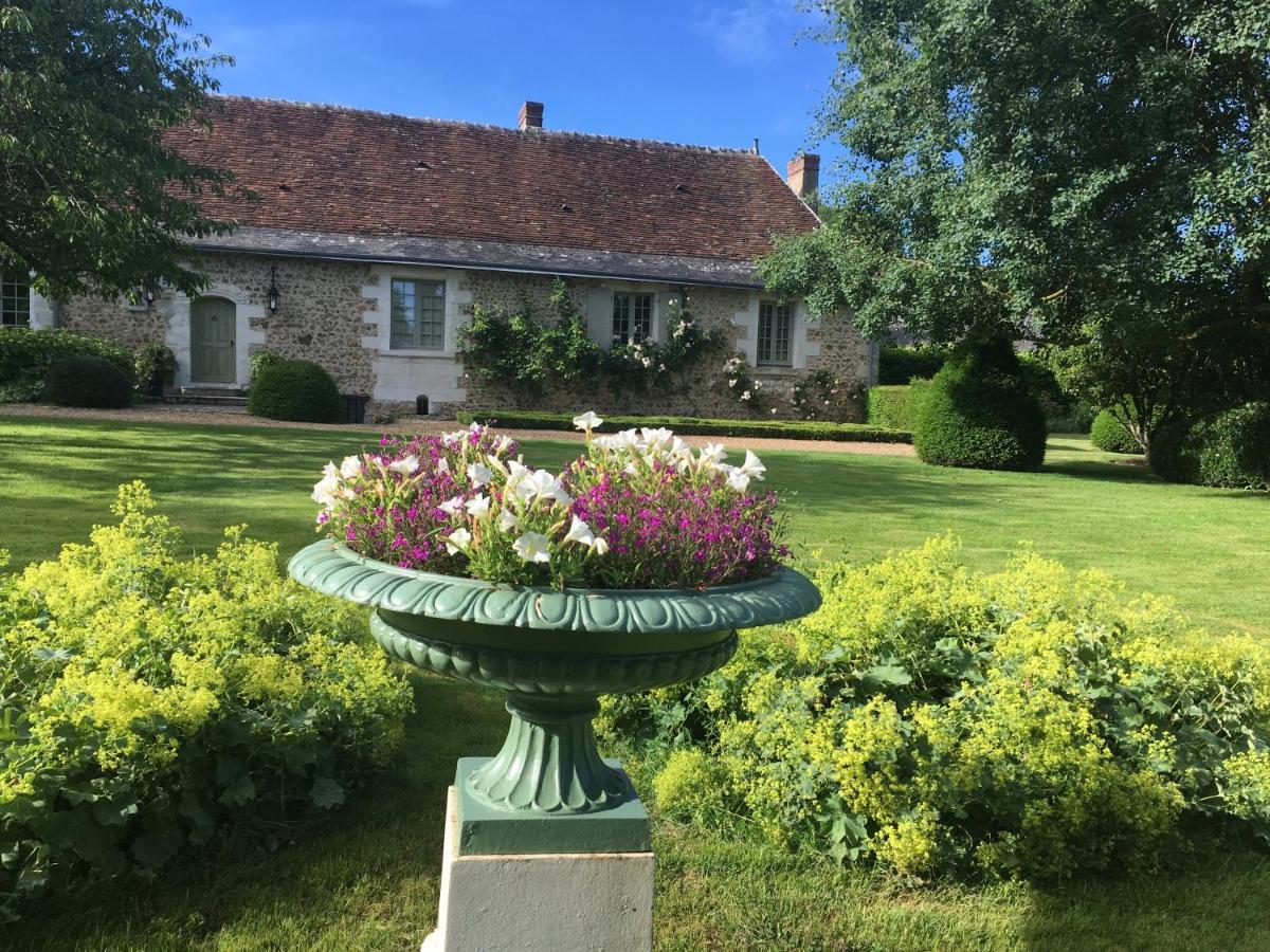 Le Manoir De Maucartier Bed & Breakfast Monnaie Eksteriør bilde