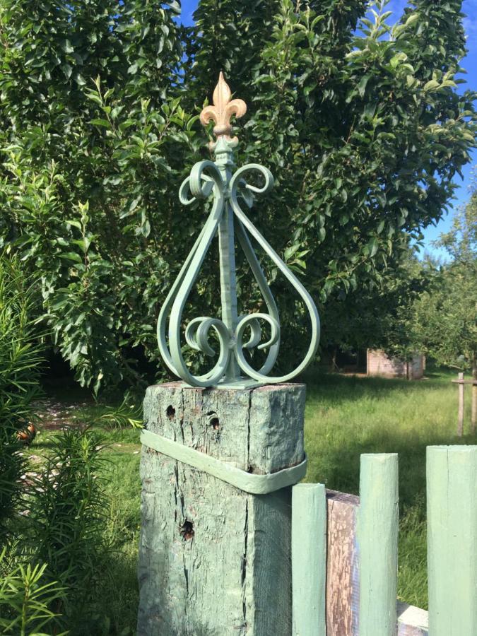 Le Manoir De Maucartier Bed & Breakfast Monnaie Eksteriør bilde