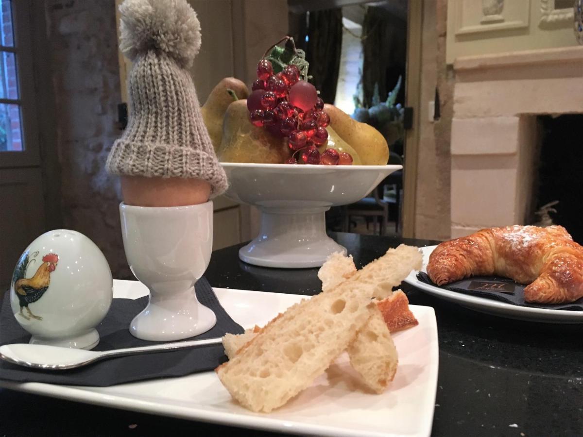 Le Manoir De Maucartier Bed & Breakfast Monnaie Eksteriør bilde
