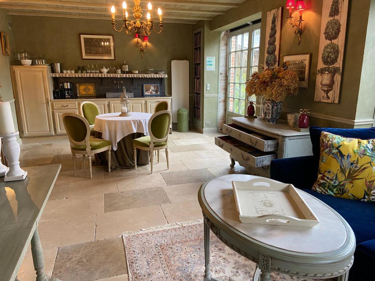 Le Manoir De Maucartier Bed & Breakfast Monnaie Eksteriør bilde